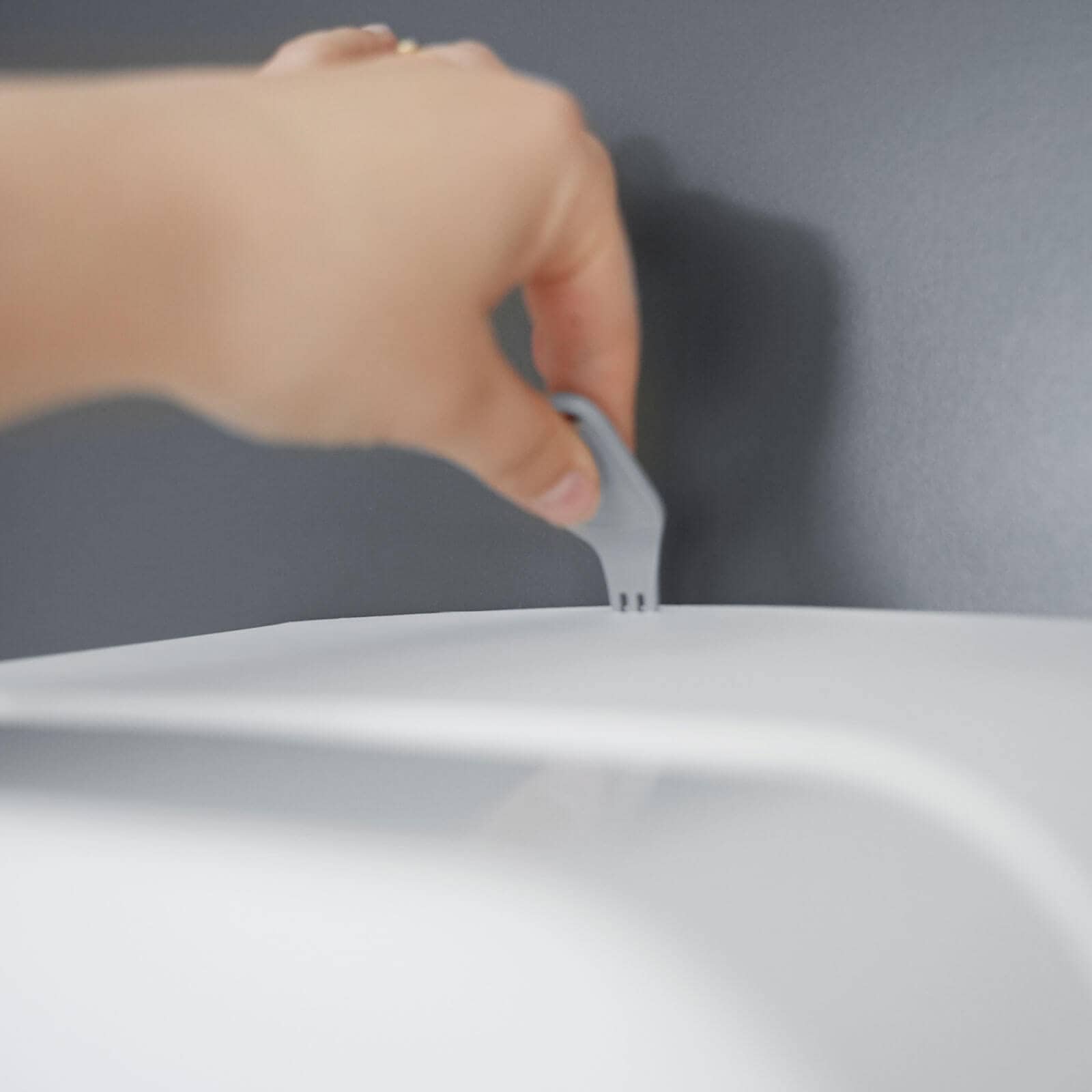 Distributeur de rouleaux d'essuie-mains Autocut pour rouleaux avec adaptateur - blanc mat
